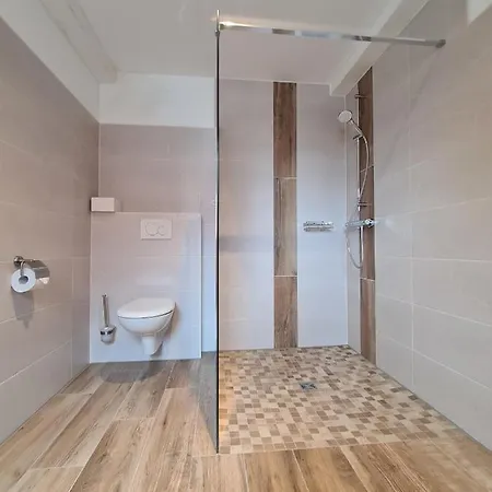 Nordzeit Guest house *
