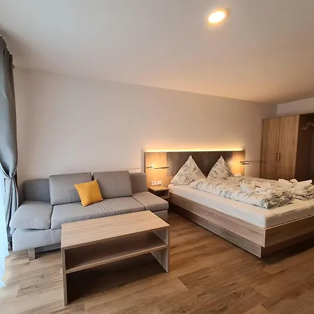 Nordzeit Pensjonat 4*